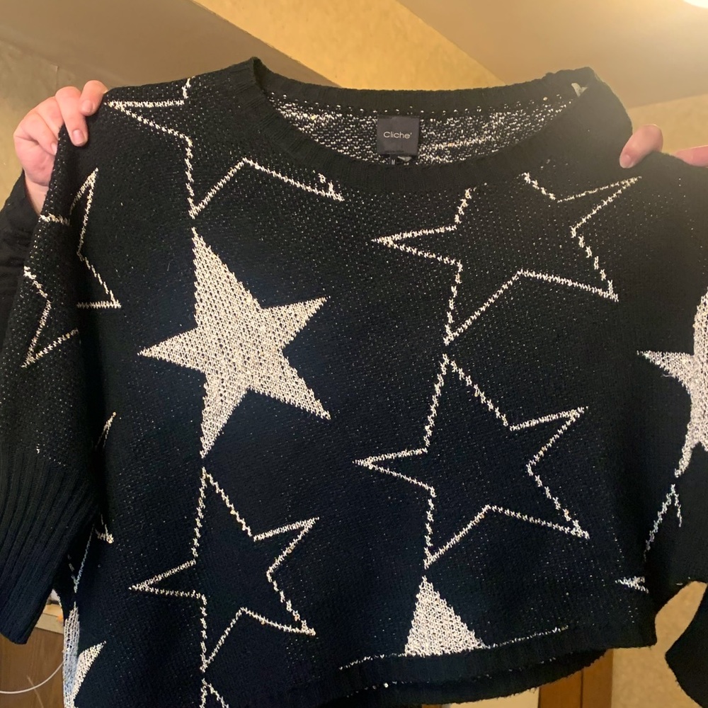 Selling a very up to style sweater. The price can be adjustable.